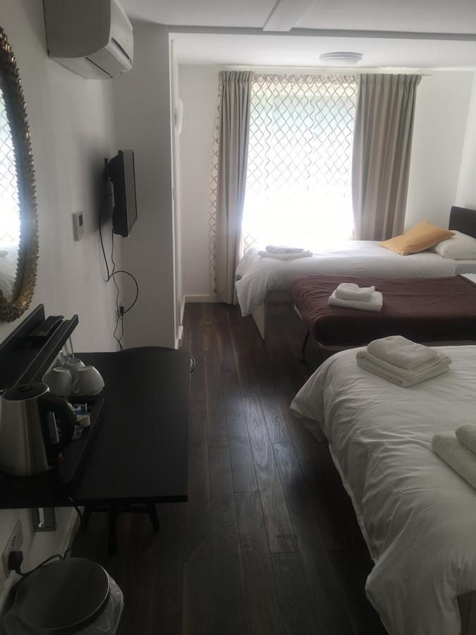 W12 Studios & Rooms Londra Dış mekan fotoğraf